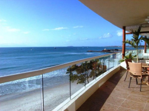 Absolute Beachfront Luxury Condo with great views